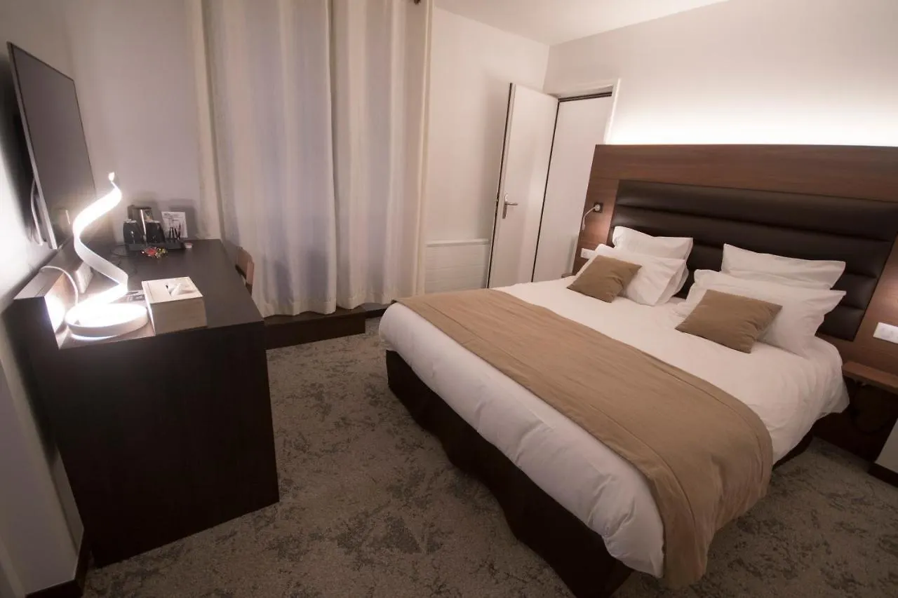 Hotel Bastide Onet-le-Chateau 3*,  프랑스