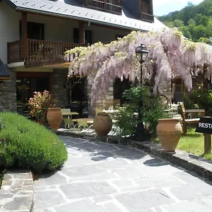 Hotel Mir